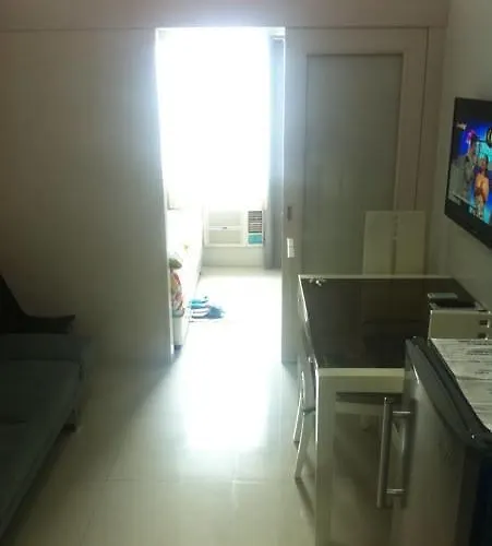 Apartment Sea Residences - Rheiyn Manila